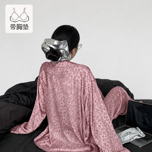 豹纹真丝睡衣女春秋季薄款带胸垫长袖长裤宽松高级感家居服礼盒装