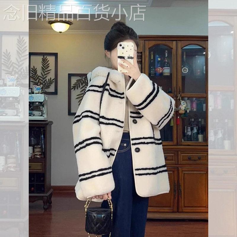 白色小香风仿羊羔毛外套2025秋季新款设计感小众韩系皮毛一体上衣