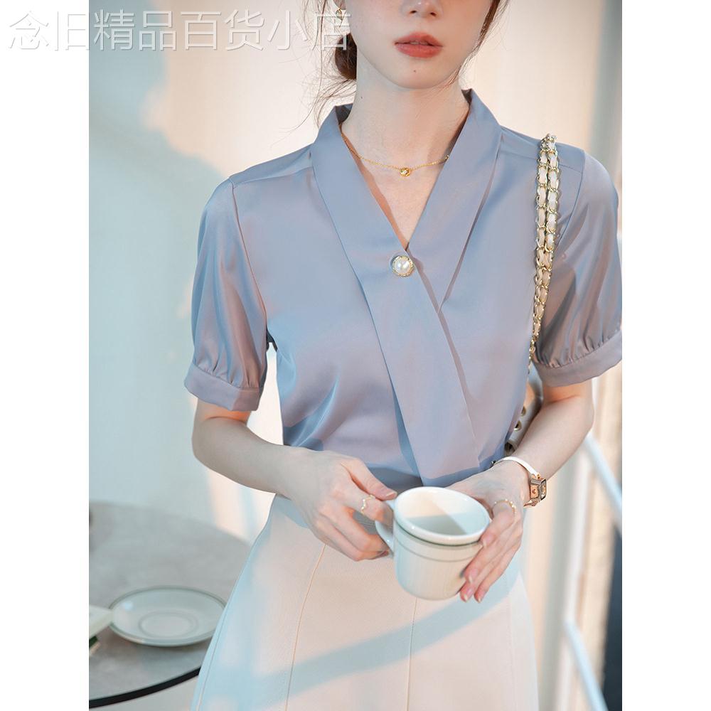 法式V领衬衫女装夏季缎面设计感高级气质短袖上衣蓝色上班服面试