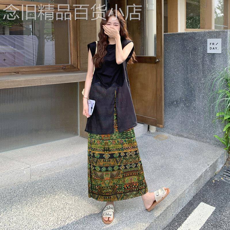 黑色网纱拼接无袖背心套装女夏2026新款复古印花直筒半身裙两件套
