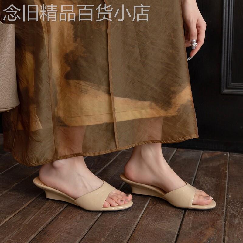 夏麦暖阳~时尚气质真皮露趾一字拖显瘦夏季通勤楔型凉施鞋外穿女