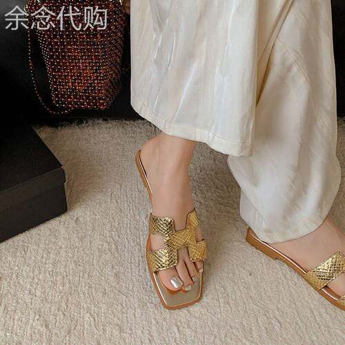 精致周末~INS超火金色方头H型沙滩拖鞋女外穿时尚一字平底凉拖鞋