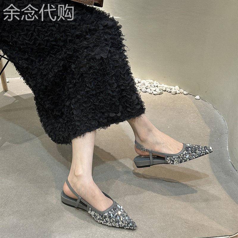 法式银色低跟包头凉鞋女2026年夏季新款百搭亮片后空尖头平底包鞋
