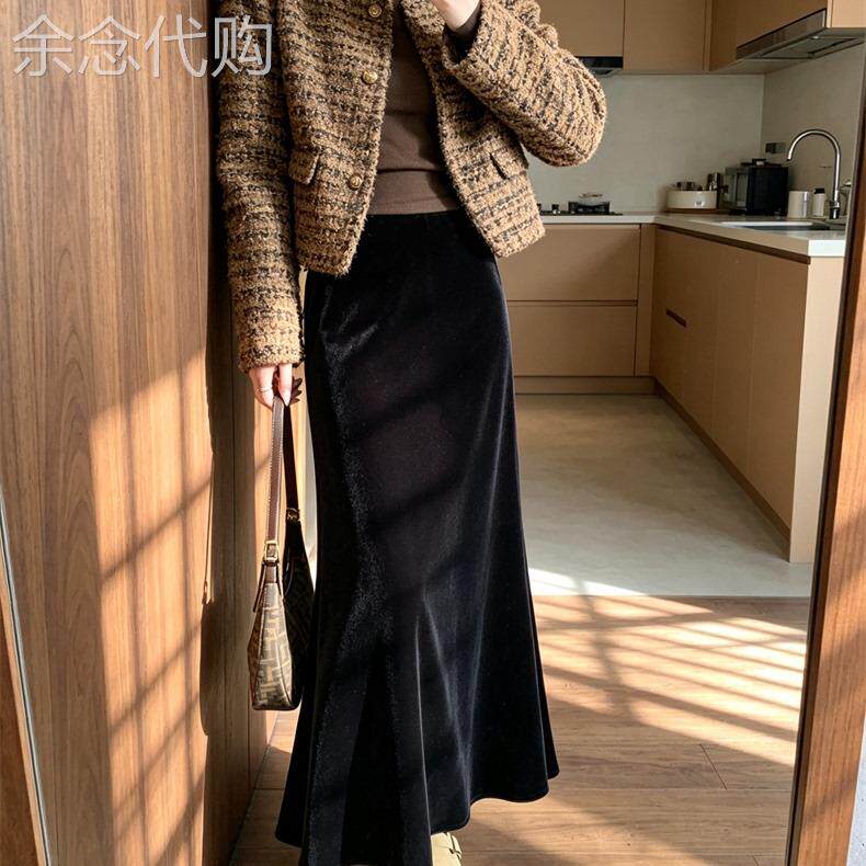 金丝绒黑色半身裙女秋冬2026新款气质百搭宽松显瘦垂坠感A字长裙