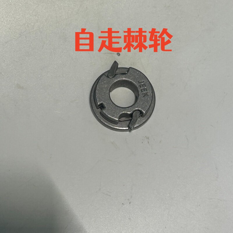 适用于自走棘轮草坪机底盘配件图片