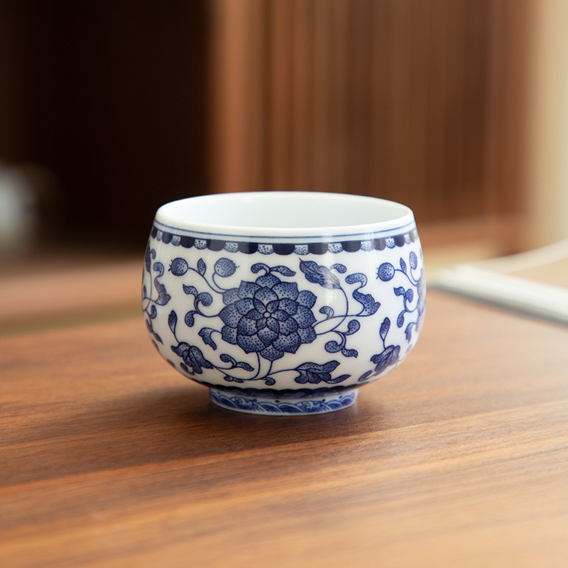 德化陶瓷烤花亮光茶杯