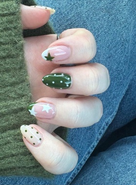 2026新款高级绿色波点纯手工穿戴甲海莉气质杏仁美甲中长款甲片
