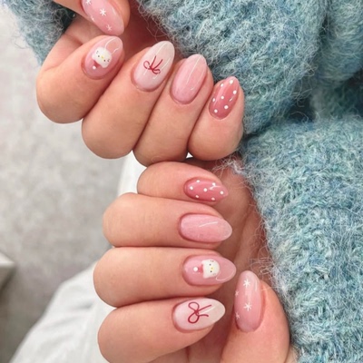 高级韩系波点可爱海莉纯手工穿戴甲气质显白杏仁美甲中长款甲片