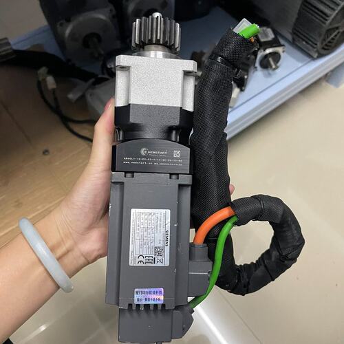 议价西门子伺服电机型号：1FL6034-2AF21-1LA1可维修