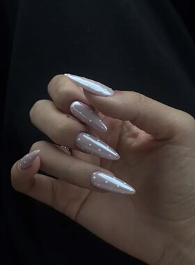海莉同款波点美甲高级纯手工穿戴甲气质显白欧美美甲甲片新娘孕妇
