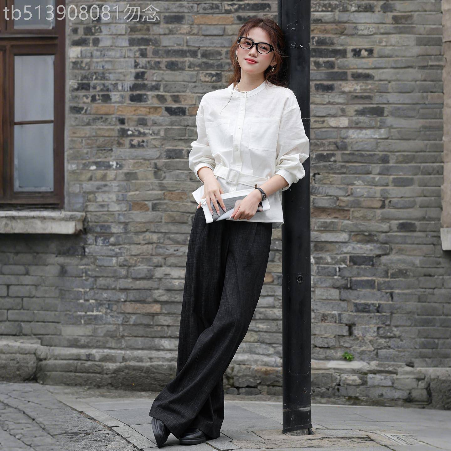 德玛纳呼吸感可调节腰带衬衫女26春季新款简约圆领中长款衬衣上衣