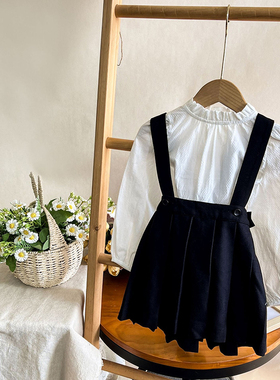 女童百搭花边白色衬衫可爱背带百褶裙套装女宝宝衬衣背带裙学院风