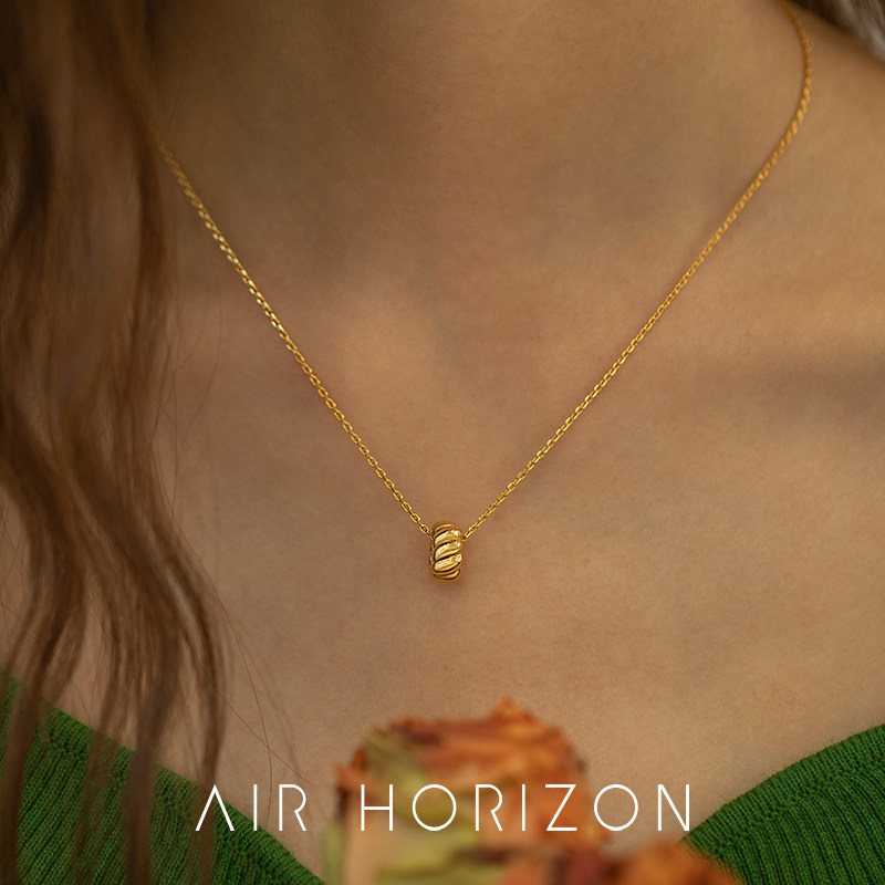 AIR-HORIZON羊角包圈圈简约项链图片