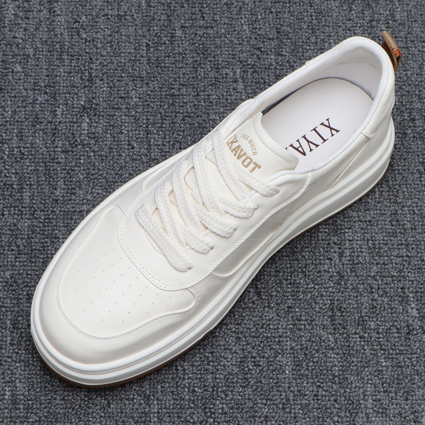 真皮小白鞋男款春季潮鞋简约百搭白色板鞋轻便系带厚底男士休闲鞋