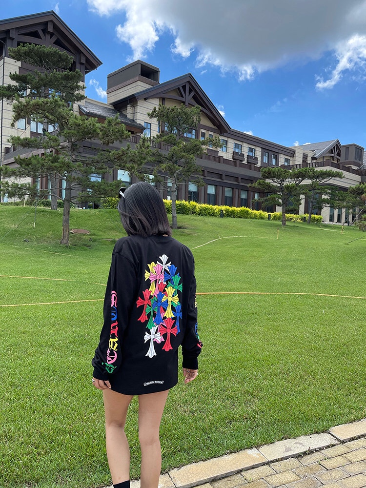 2025夏季新款长袖T恤男女时尚梵文印花纯棉面料宽松上衣情侣款