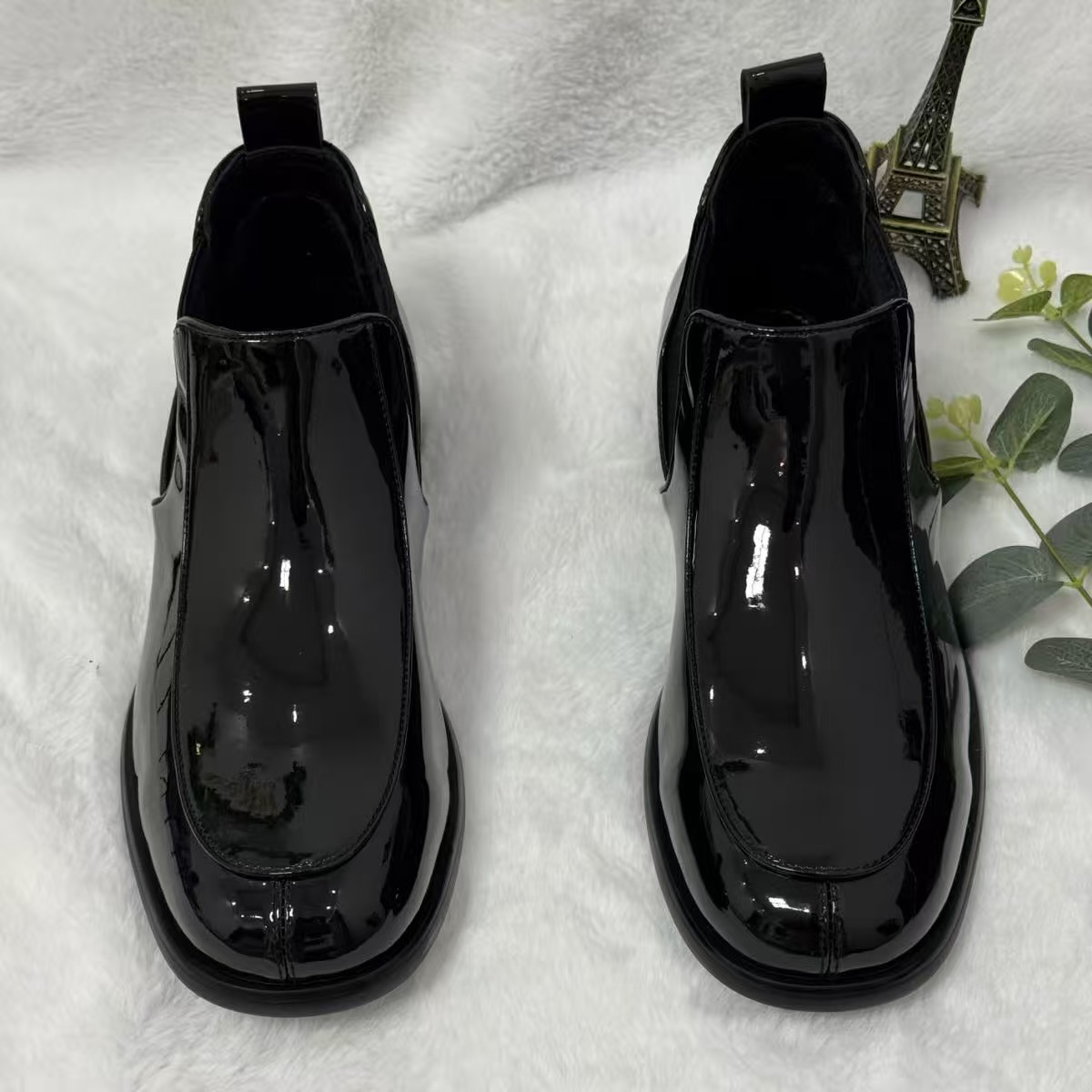 时尚小漆皮D.99冬季保暖休闲皮鞋