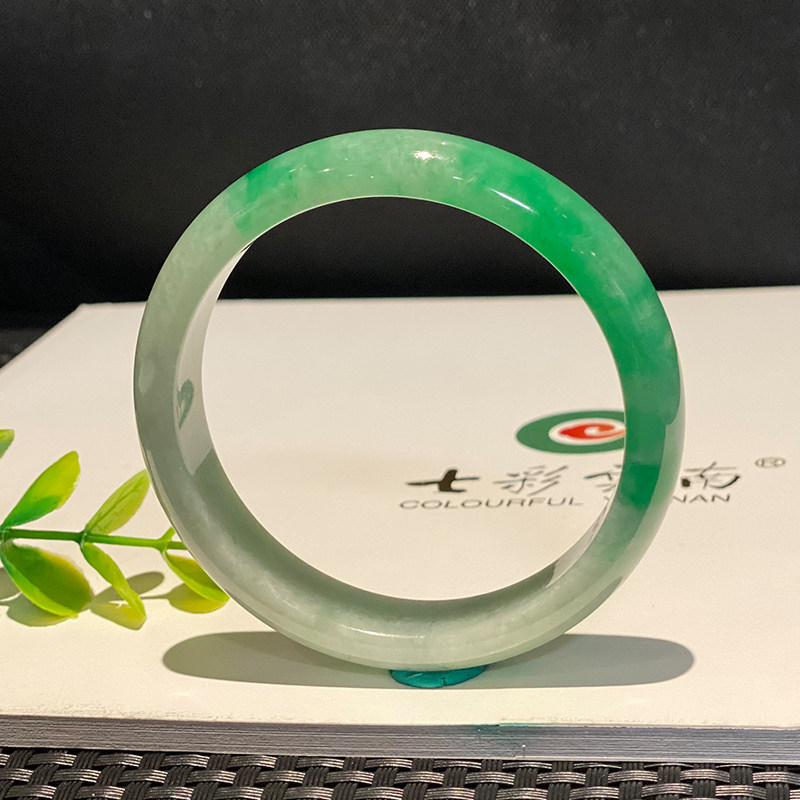 七彩云南缅甸A货天然翡翠带证书绿色翡翠手镯一物一证支持复检