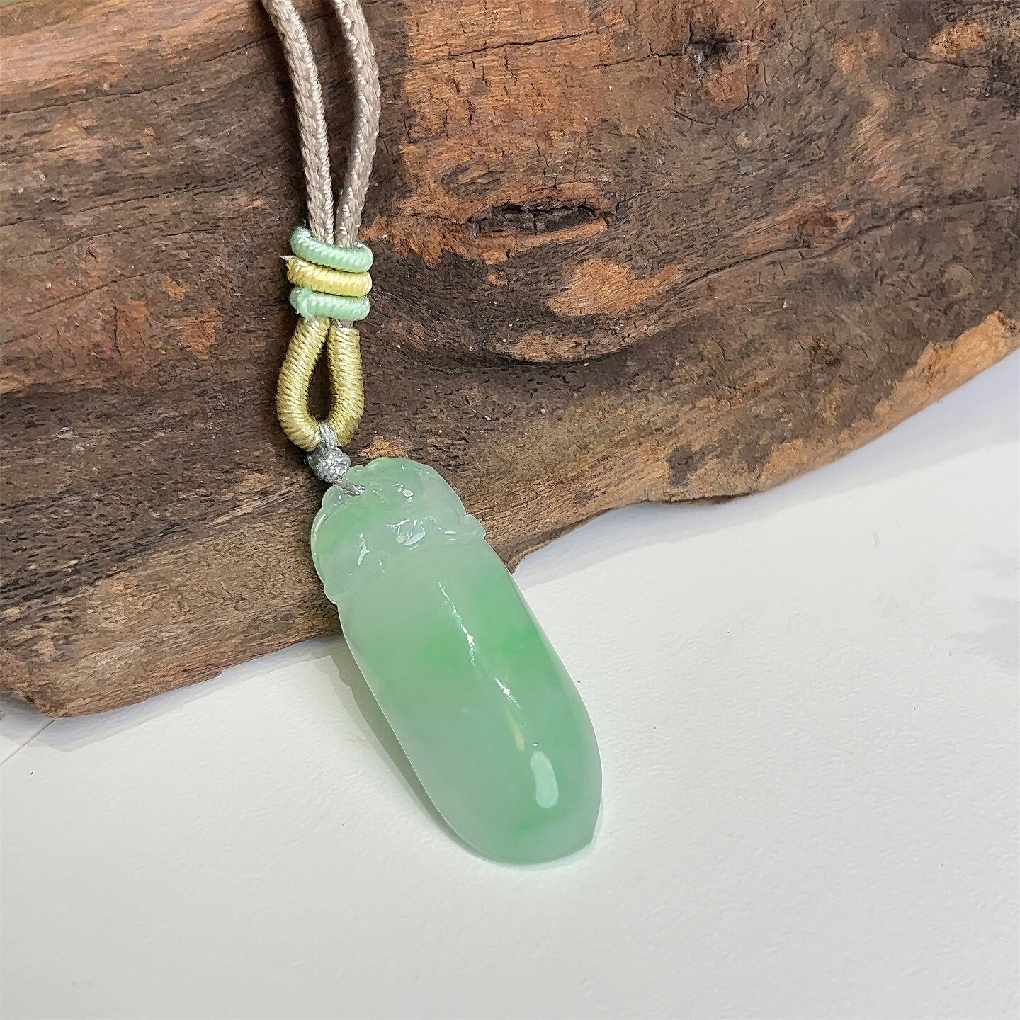 七彩云南缅甸A货天然翡翠晴绿底福瓜挂件吊坠一物一证支持复检