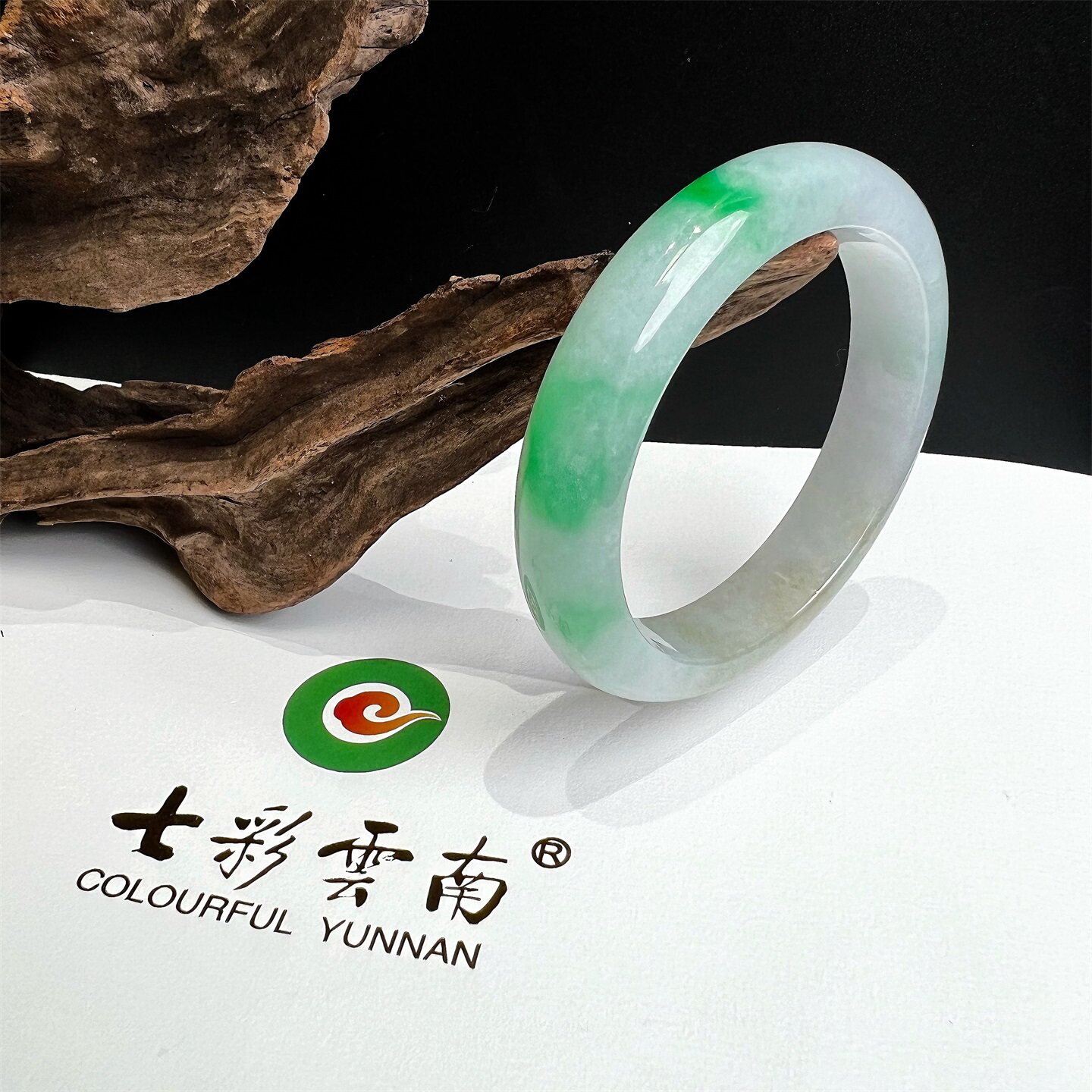 七彩云南缅甸A货天然翡翠冰种阳绿飘花翡翠手镯一物一证支持复检