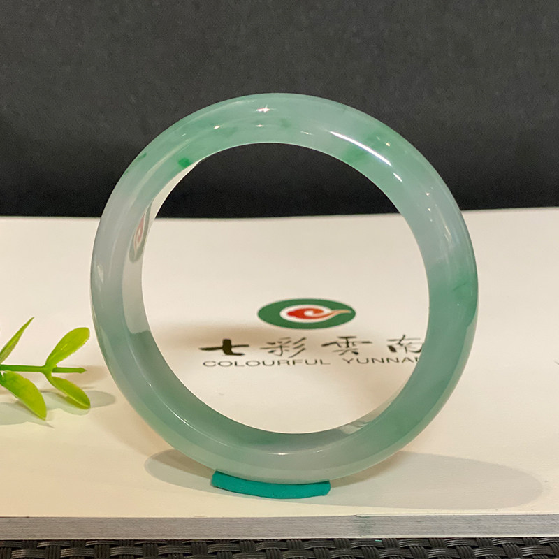 七彩云南缅甸A货天然翡翠冰种飘绿花翡翠手镯一物一证支持复检