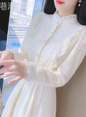 香港TIMO配大衣秋冬外穿蕾丝连衣裙女秋冬2025年新款中长款内搭裙