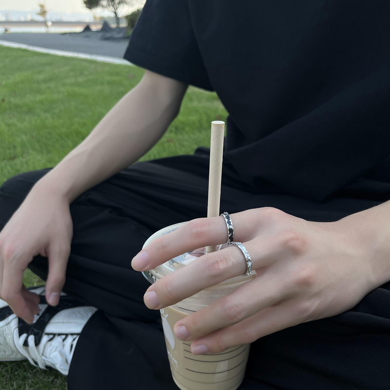 非黑即白水钻戒指男生冷淡风高级