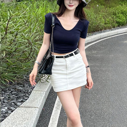 高级白色牛仔半身裙女2025冬季新款高腰显瘦防走光a字短裙蛮腰纪