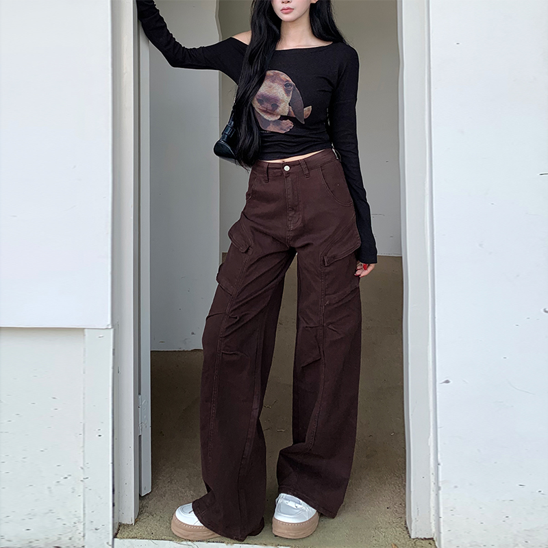 窄版水洗褶皱口袋直筒牛仔裤女