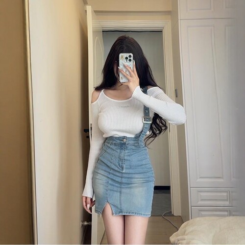 李李家浅色单肩牛仔半身裙女2026秋季设计感包臀显瘦牛仔裙