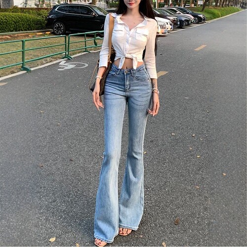 夏季高腰显瘦微喇刺绣牛仔裤女
