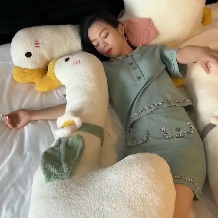 网红大白鹅抱枕长条枕超