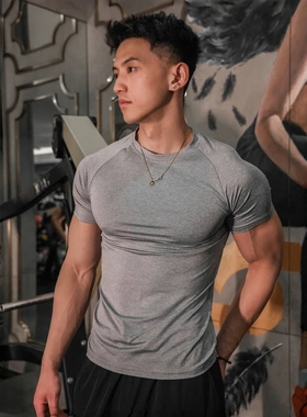 美式插肩弹力速干圆领修身短袖T恤健身训练吸汗透气半袖男