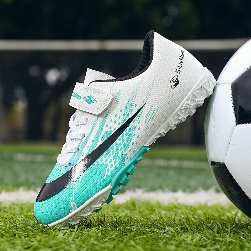 新款女童足球鞋碎钉魔术贴初学生小学生儿童训练鞋男孩比赛专用鞋