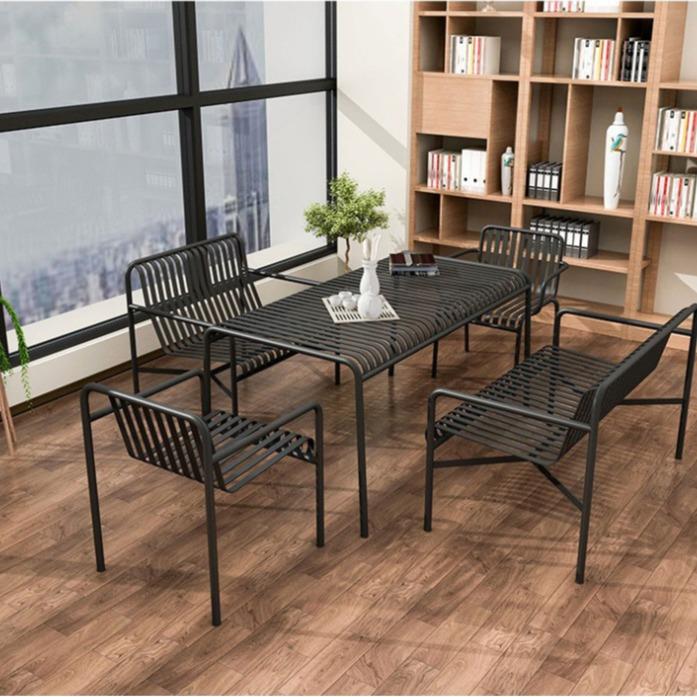现代简约户外铁艺桌椅组合室外庭院阳台休闲茶几长椅靠背套件桌椅