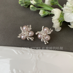 晚睡的桔梗「夜樱序」温柔法式气质曼塔玫瑰珍珠花朵耳钉甜美耳饰