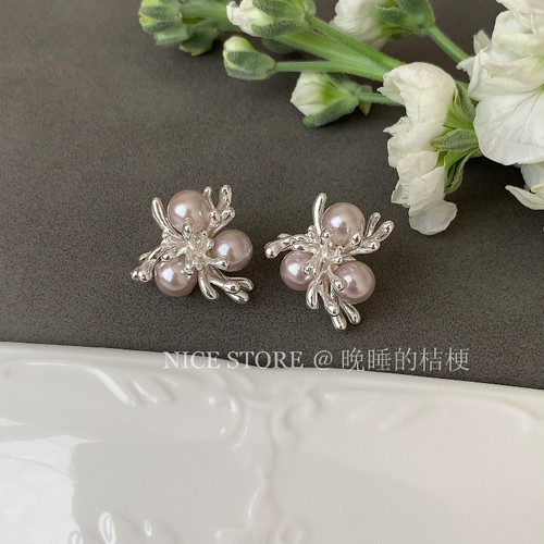 晚睡的桔梗I曼塔玫瑰花朵耳钉