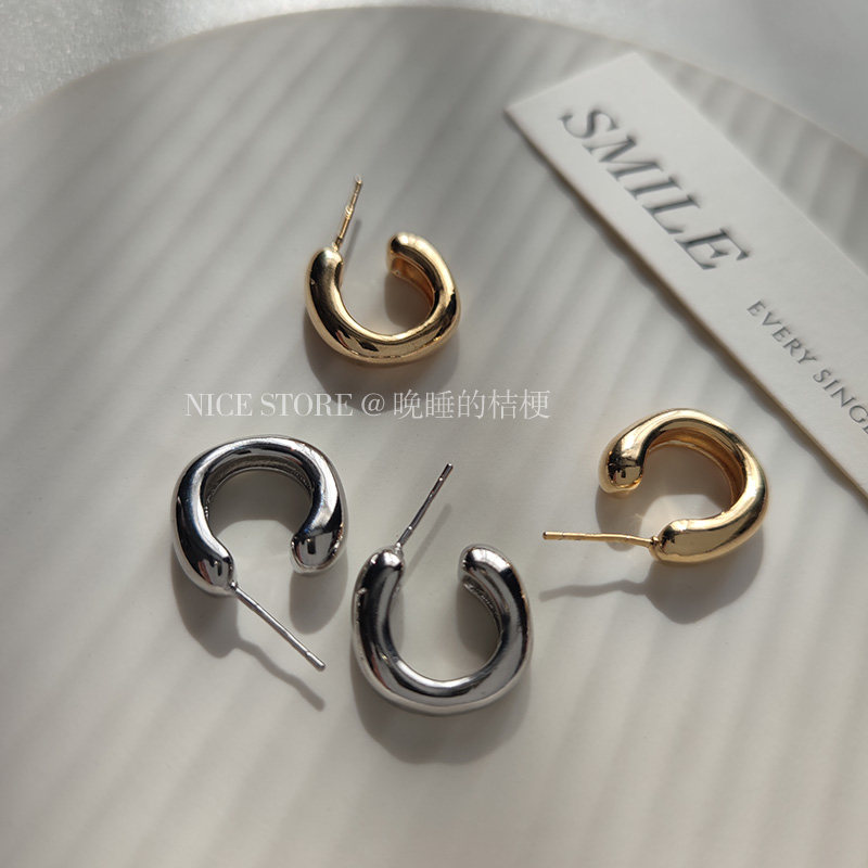 晚睡的桔梗｜马蹄形素圈耳环