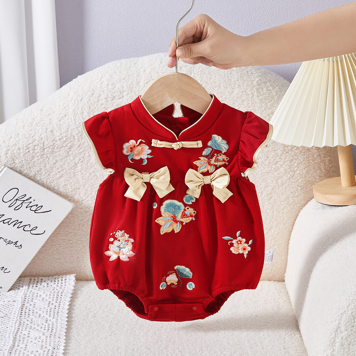 女婴儿夏装满月百天衣服新中式大红短袖包屁衣宝宝喜庆周岁送礼服