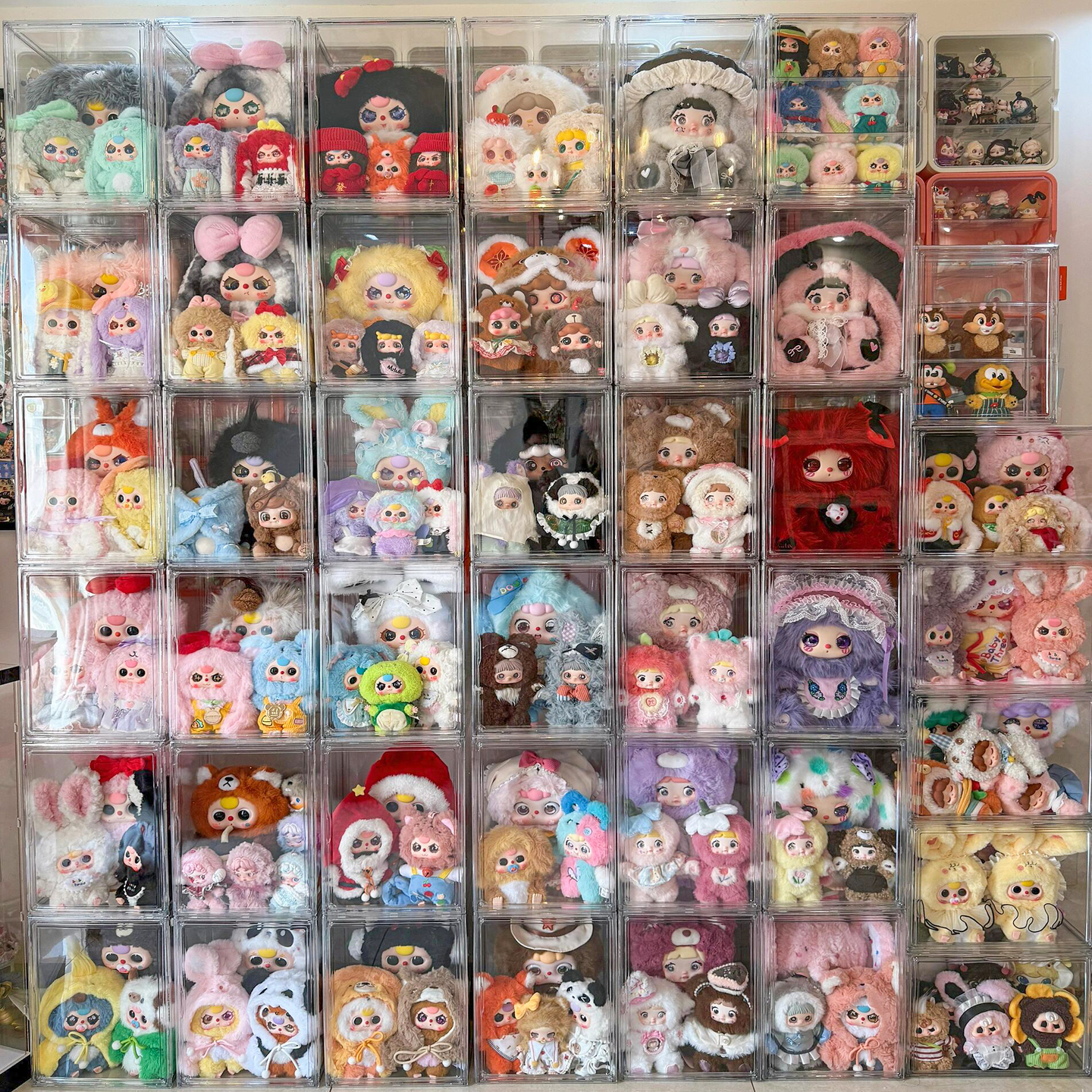 潮玩收纳盒搪胶娃娃防尘展示架