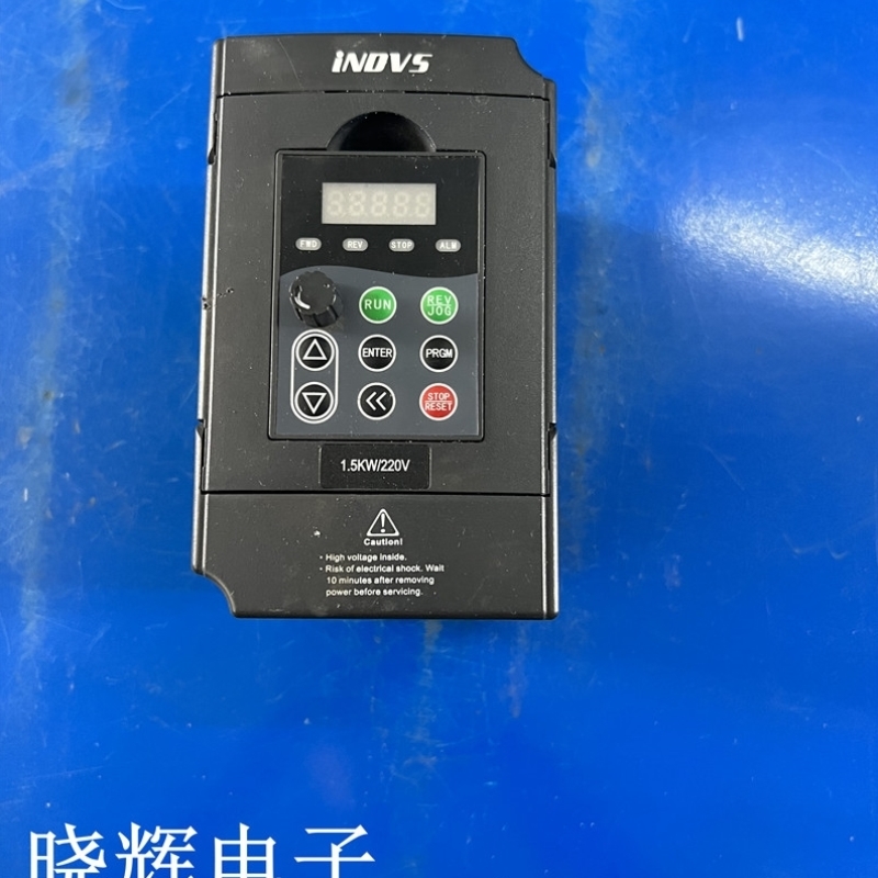 【议价】英捷思1.5KW 220V 变频器Y500-Y0015M1 成色漂亮功能完好