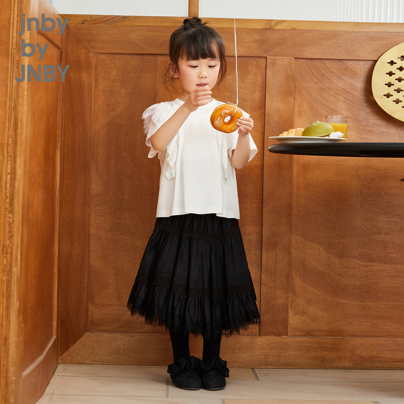 采用100S长绒棉府绸,手感会更加的顺滑细腻