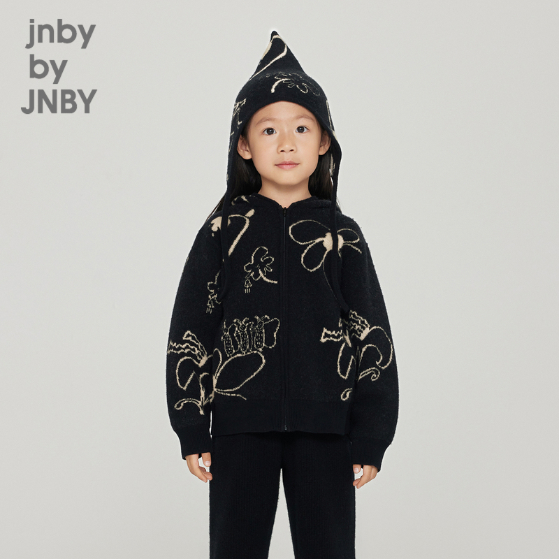 里外图案一样，手感厚实，小朋友冬天穿保暖