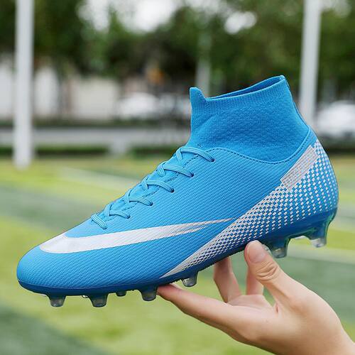SoccerShsKidMenWomak