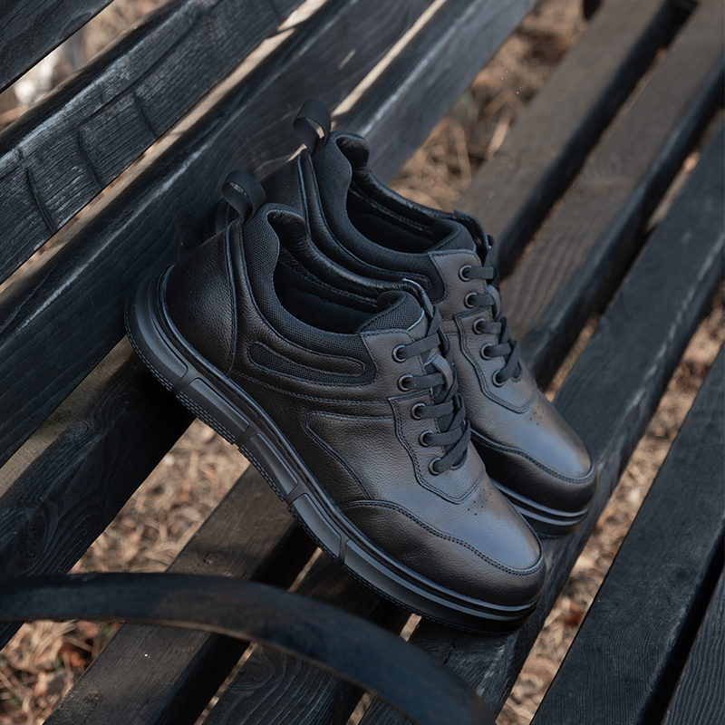 冬季运动皮鞋男真皮软底高帮鞋