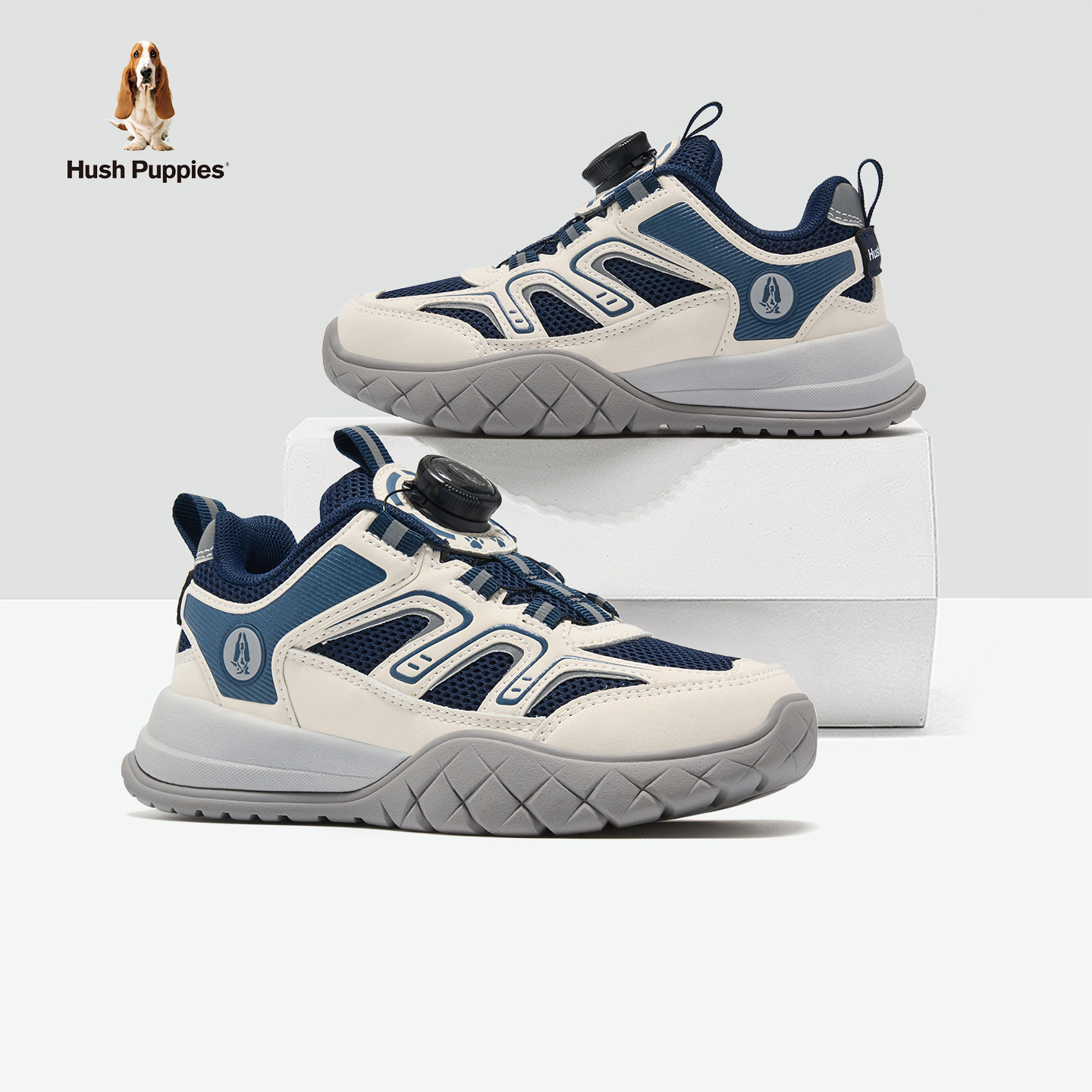 暇步士童鞋儿童运动鞋户外男童休闲鞋春季新款中大童轻便跑步鞋男