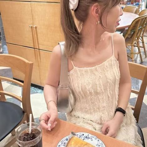 孤品  纯元HeR1N.C YE流苏后露式针织吊带背心