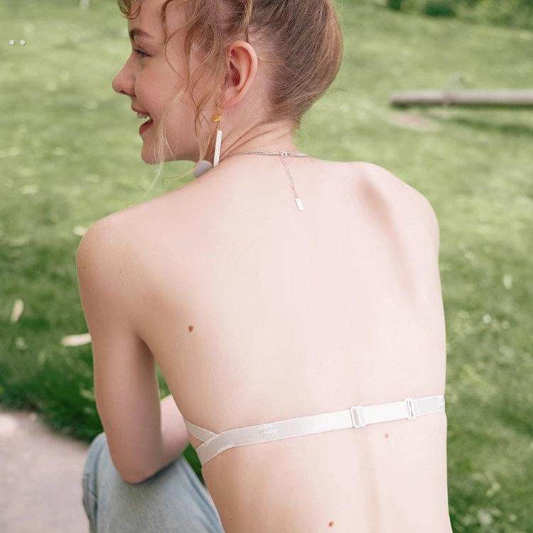 六楼法式美背无肩带隐形文胸内衣u型美背舒适小胸防滑胸罩抹胸