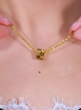 时尚金色路路通吊坠项链女时尚高级感轻奢气质百搭配饰精美项链女