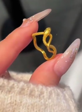 新中式金色灵蛇环绕戒指女网红爆款小众设计轻奢高级感精美戒指女