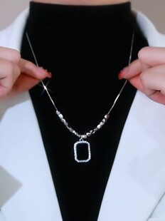 黑色几何项链女高级设计感小众毛衣链秋冬气质时尚新款锁骨链配饰